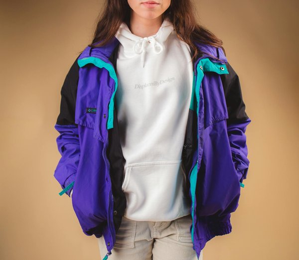 Découvrez les secrets d"une trousse de voyage minimaliste et efficace !