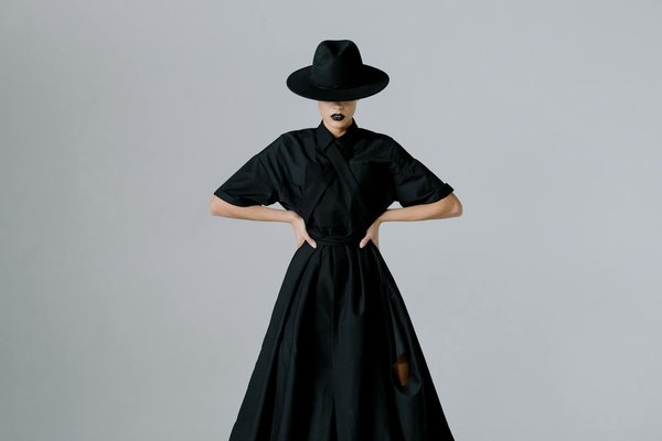 Guide pratique pour sublimer vos tenues décontractées avec des motifs animaliers : créez un style équilibré et tendance